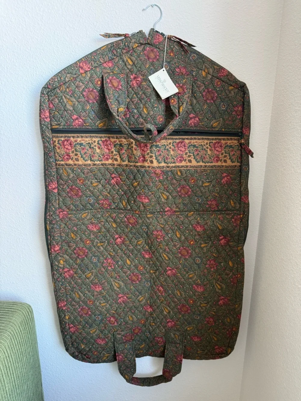Vera Bradley NWT Quilted Garment Bag 100% Cotton